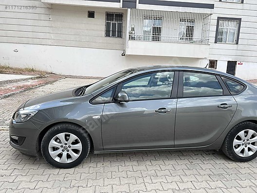 Opel Astra T Edition Plus Retmenden Boya De I En Hasar