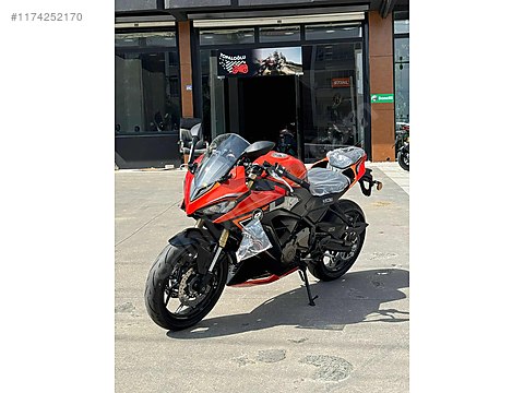 RKS SRK400 RR 2024 Model Naked Roadster Motor Motosiklet Mağazasından