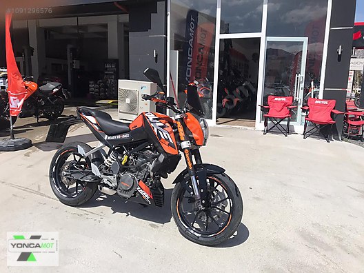 Ktm Duke Model Naked Roadster Motor Motosiklet Ma Azas Ndan