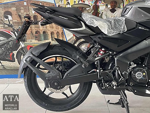 Bajaj Pulsar Ns Model Naked Roadster Motor Motosiklet