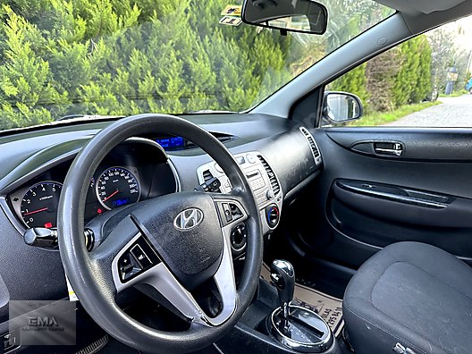 Hyundai i20 1 4 CVVT Sense EMA LUXURY DEN 2012 DÜŞÜK KM MOTOR