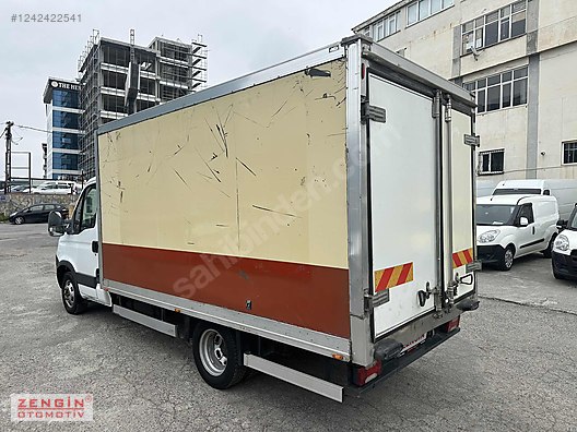 Vasıta / Ticari Araçlar / Kamyon & Kamyonet / Iveco / 35 / C 13 Daily Şasi