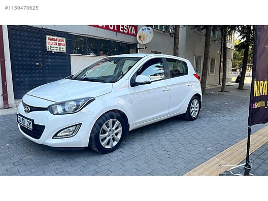 Hyundai i20 1 4 CVVT Sense ACİL SATİLİK 63 bin KM de AİLE ARACI