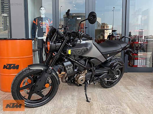 Husqvarna Svartpilen Model Naked Roadster Motor Motosiklet