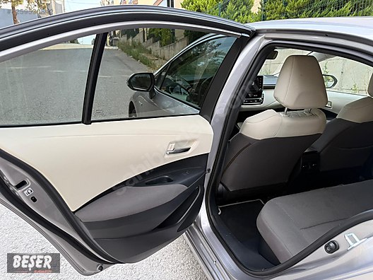 Vasıta / Otomobil / Toyota / Corolla / 1.8 Hybrid / Flame X-Pack