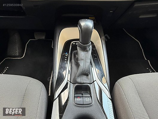 Vasıta / Otomobil / Toyota / Corolla / 1.8 Hybrid / Flame X-Pack