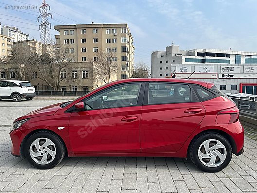 Hyundai i20 1 4 MPI Jump 2021 i20 DEĞİŞENSİZ 86 kmde KIRMIZI