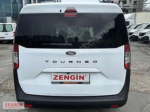 Vasıta / Minivan & Panelvan / Ford / Tourneo Courier / 1.5 EcoBlue Titanium