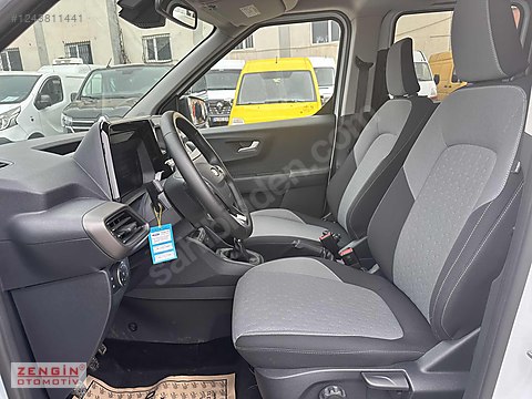 Vasıta / Minivan & Panelvan / Ford / Tourneo Courier / 1.5 EcoBlue Titanium
