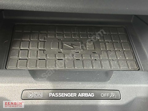 Vasıta / Minivan & Panelvan / Ford / Tourneo Courier / 1.5 EcoBlue Titanium