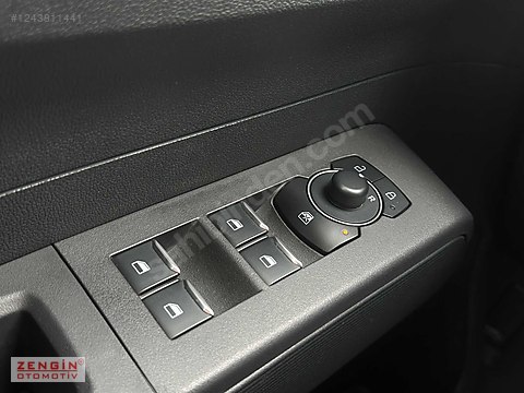 Vasıta / Minivan & Panelvan / Ford / Tourneo Courier / 1.5 EcoBlue Titanium