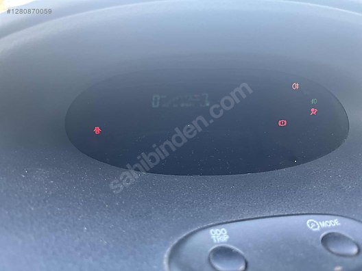 Vasıta / Otomobil / Toyota / Yaris / 1.3 / Sol