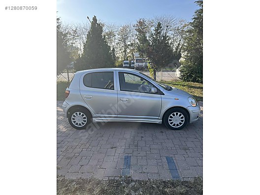 Vasıta / Otomobil / Toyota / Yaris / 1.3 / Sol