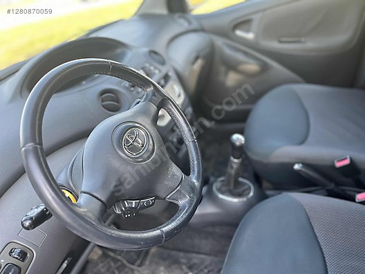 Vasıta / Otomobil / Toyota / Yaris / 1.3 / Sol