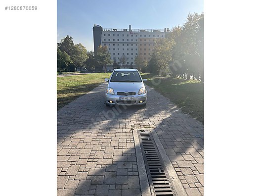Vasıta / Otomobil / Toyota / Yaris / 1.3 / Sol