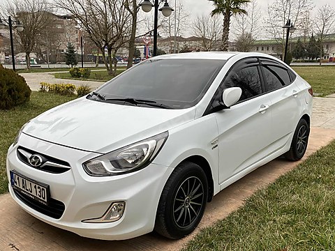 Hyundai Accent Blue Crdi Biz Boyasiz D Zel Otomat K Eco