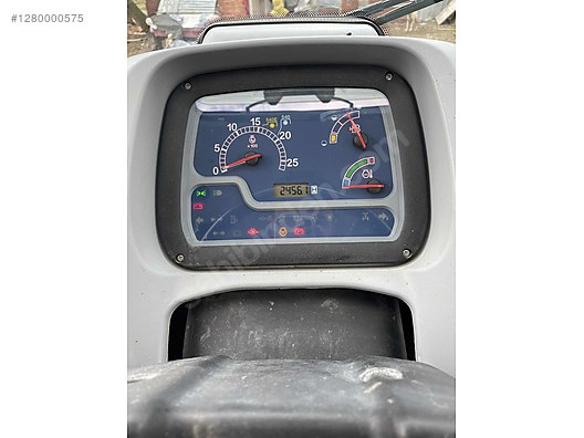 İş Makineleri & Sanayi / Tarım Makineleri / Traktör / New Holland / T4.65