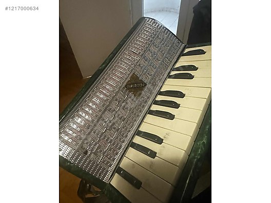 İkinci El ve Sıfır Alışveriş / Müzik / Müzik Aletleri / Tuşlu Çalgılar / Akordeon