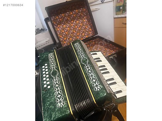 Minimum 100 yıllık akardiyon - Akordeon ve Tuşlu Çalgılar sahibinden.com'da