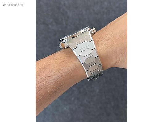 Christopher Ward / Lucky Harvey Sound of Nature Wave Guilloche