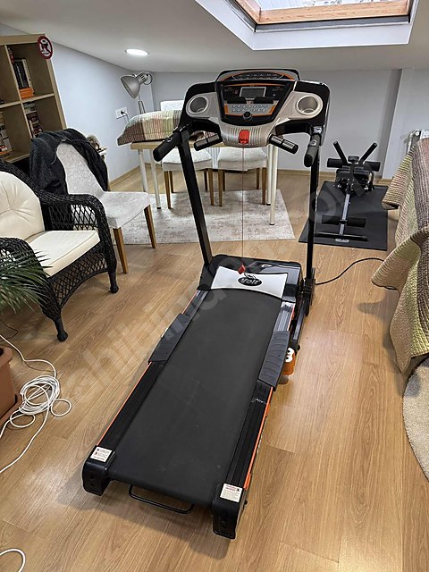 Voit Astra Koşu Bandı