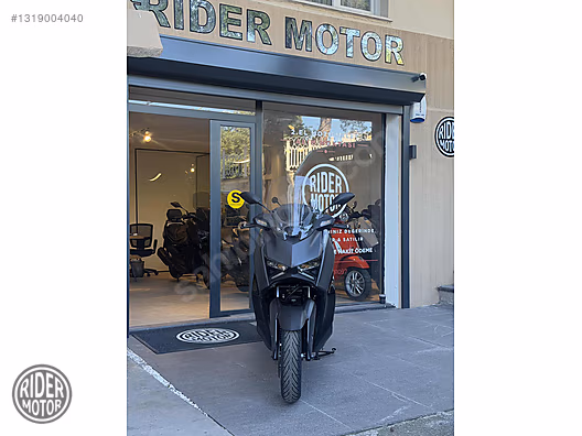 X-Max 250 Tech Max