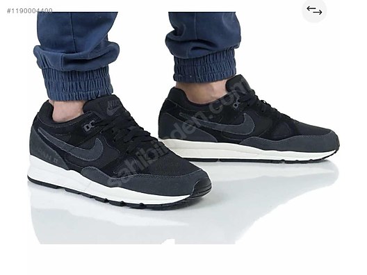 Nike span top
