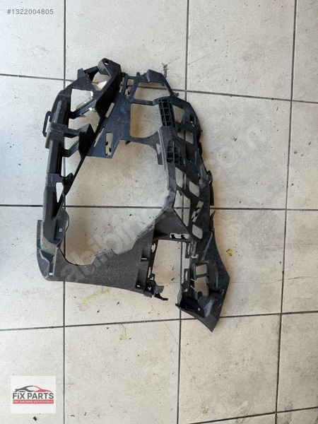 Mercedes E Tampon Braketi (Ön)