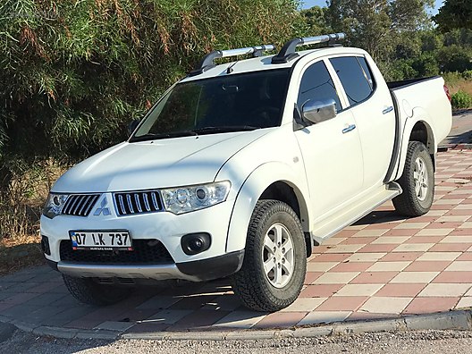 temiz l 200 sahibinden comda