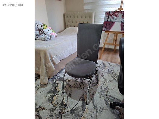 Used & Brand New Items / Home Decor / Furniture / Child & Teen Room / Chair