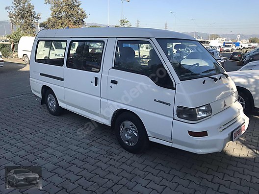mitsubishi minivan