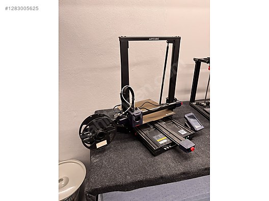 Used & Brand New Items / Computers / Peripherals / Printers, Scanners & Plotters / 3D Printer