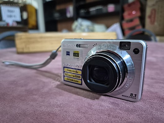 Compact / Sony / Cybershot DSC W150 / Sony Cyber-shot 8.1 MP Carl