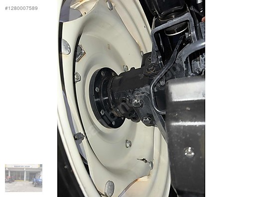 Machinery / Agricultural Machines / Tractors / New Holland / TD4.78B