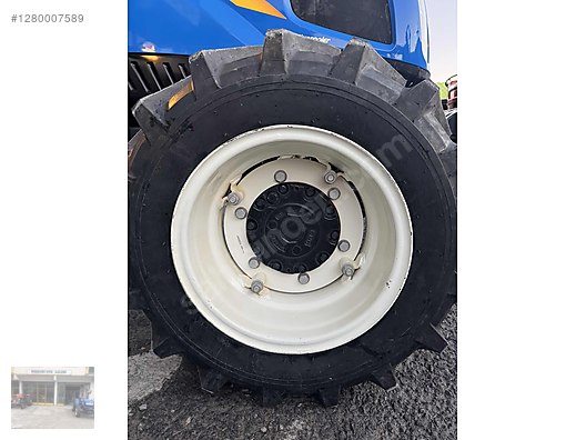 Machinery / Agricultural Machines / Tractors / New Holland / TD4.78B