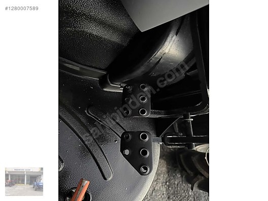 Machinery / Agricultural Machines / Tractors / New Holland / TD4.78B