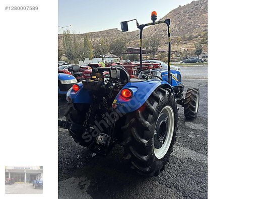 Machinery / Agricultural Machines / Tractors / New Holland / TD4.78B