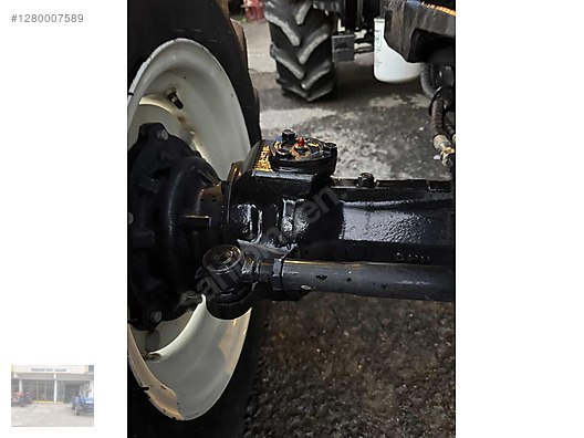 Machinery / Agricultural Machines / Tractors / New Holland / TD4.78B