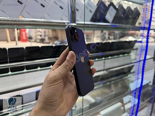 Used & Brand New Items / Cell Phones & Accessories / Cell Phones / Apple / iPhone 15