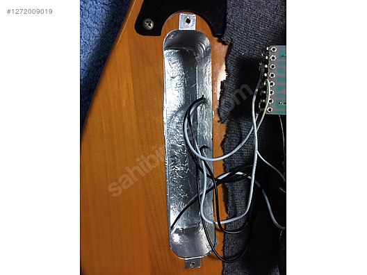 Squier Elektro Gitar