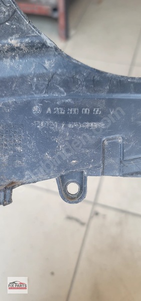 Mercedes C Ön Panel