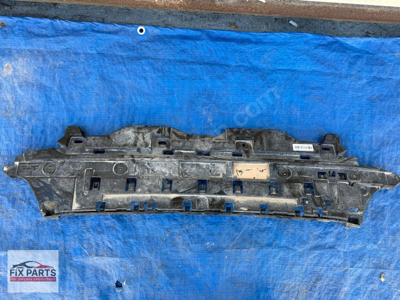 BMW 5 Serisi Tampon Braketi (Arka)