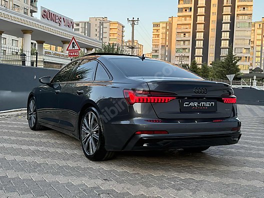 Audi A6 Sedan