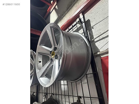 Vehicle Parts / Automotive Equipment / Rims & Tires / Rims