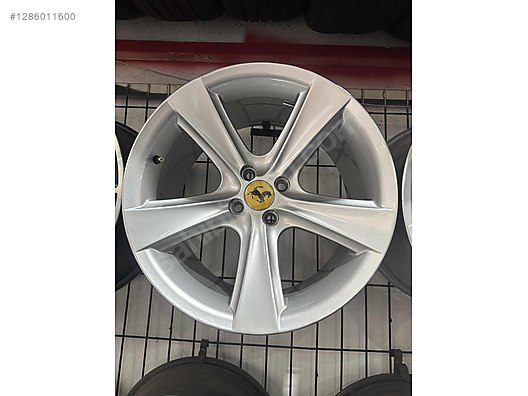 Vehicle Parts / Automotive Equipment / Rims & Tires / Rims
