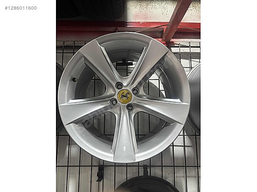 Vehicle Parts / Automotive Equipment / Rims & Tires / Rims