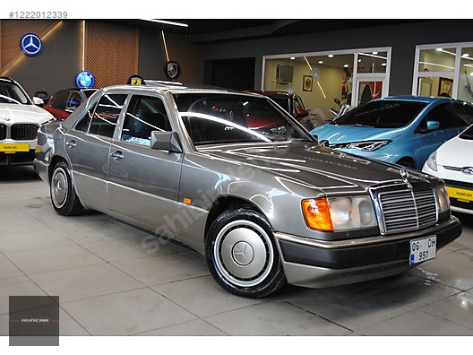 Vasıta / Otomobil / Mercedes-Benz / 200 / 200 E