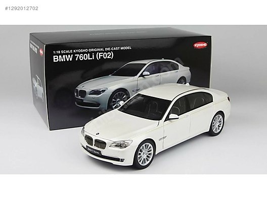Kyosho Diecast Model 1:18 BMW Araba - 1292012702