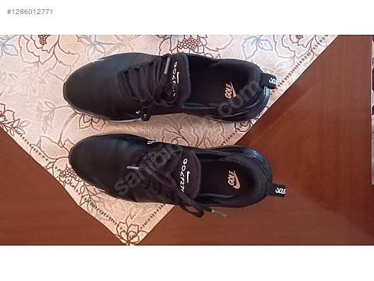 Used & Brand New Items / Clothing & Accessories / Men / Shoes / Sneakers & Sport