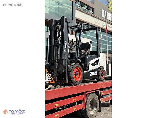 Machinery / Industrial / Carrying & Stacking Equipment / Forklifts / For Sale / Bobcat